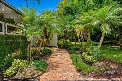 An exceptionally rare opportunity to own a gated estate on more - photo 30