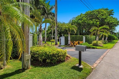An exceptionally rare opportunity to own a gated estate on more - photo 31