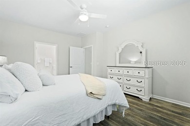 Welcome home to this pristine gem in the gated Reserve section - photo 32