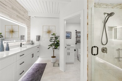 An exceptionally rare opportunity to own a gated estate on more - photo 47