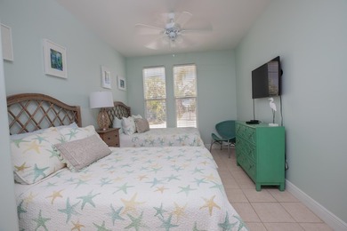 This charming 3-bedroom, 2-bath half-duplex has so much to - photo 11