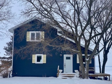Lake Kampeska Home For Sale in Watertown South Dakota
