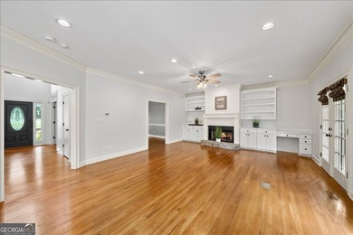 Welcome to this fantastic home, thoughtfully designed and - photo 6