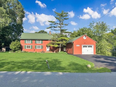 (private lake, pond, creek) Home For Sale in Morris Illinois