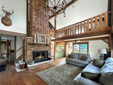 Wake up to calming water views and enjoy the best of lake living - photo 7