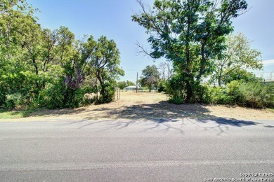 Lake Dunlap Lot For Sale in New Braunfels Texas