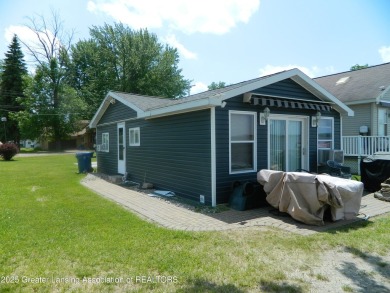 Lake Home For Sale in Houghton Lake, Michigan