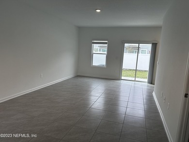 Almost new town-home, offers 3 bedrooms, 2.5 baths, and a 1-car - photo 12