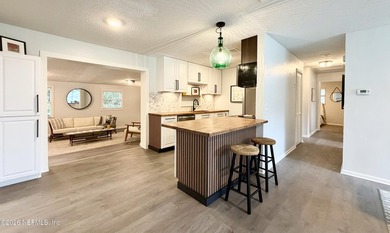 Stunning Fully Renovated Coastal Retreat with Intracoastal Views - photo 12