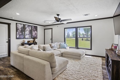 MOTIVATED SELLERS!! This beautiful, well-maintained home is - photo 4