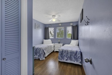 Welcome to Myrtle Beach Resort! This 2 bedroom 2 bath top floor - photo 18