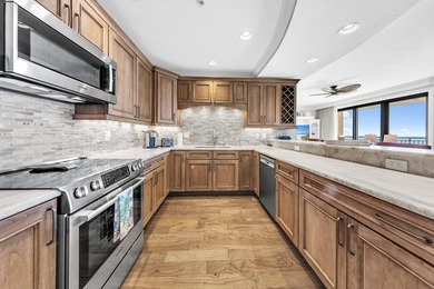 Welcome to Emerald Grande W325, a premier 3-bedroom, 3-bath - photo 9