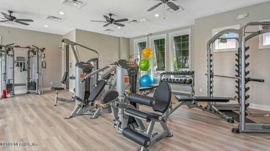 Almost new town-home, offers 3 bedrooms, 2.5 baths, and a 1-car - photo 20