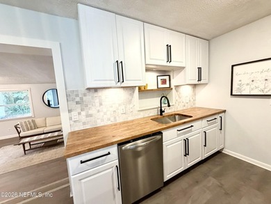 Stunning Fully Renovated Coastal Retreat with Intracoastal Views - photo 20