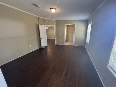 ALL OFFERS WELCOME! CALL TODAY TO VIEW THIS BEAUTIFULL, SPACIOUS - photo 22