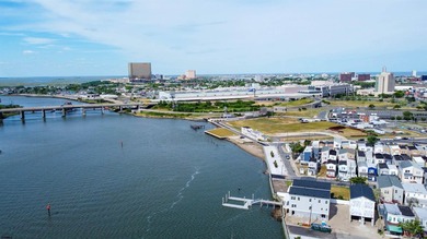 Combining luxury waterfront living with exceptional investment - photo 27