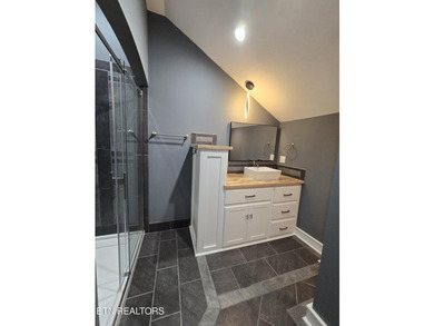 Why build when this stunning custom home already has everything - photo 32
