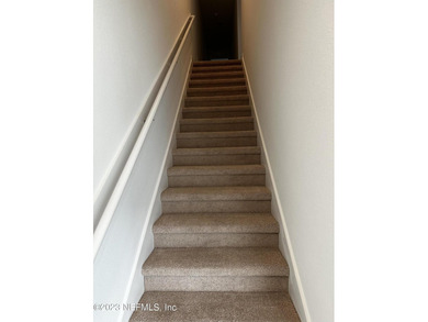 Almost new town-home, offers 3 bedrooms, 2.5 baths, and a 1-car - photo 37