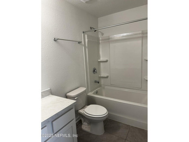 Almost new town-home, offers 3 bedrooms, 2.5 baths, and a 1-car - photo 42