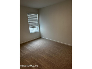 Almost new town-home, offers 3 bedrooms, 2.5 baths, and a 1-car - photo 46