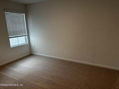 Almost new town-home, offers 3 bedrooms, 2.5 baths, and a 1-car - photo 47