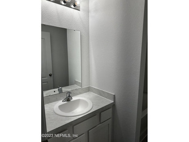 Almost new town-home, offers 3 bedrooms, 2.5 baths, and a 1-car - photo 50