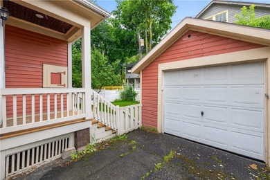 Ideally situated on a peaceful, tree-lined stretch of Brunswick - photo 4