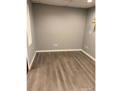 Opportunity to purchase a 1,758 SF fourth-floor professional - photo 2