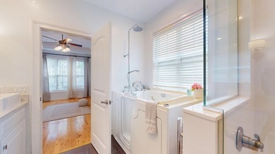 Are you looking for space, an amazing price and convenience to - photo 15