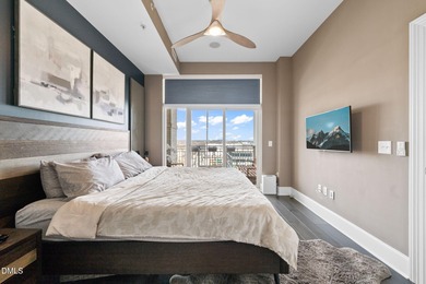 Beautifully updated luxury condo in the highly desirable Smokey