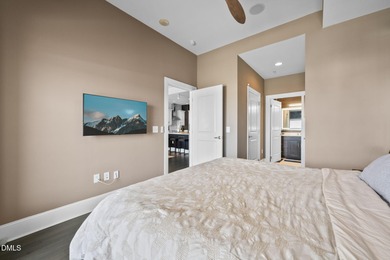 Beautifully updated luxury condo in the highly desirable Smokey