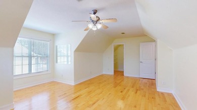 Are you looking for space, an amazing price and convenience to - photo 26
