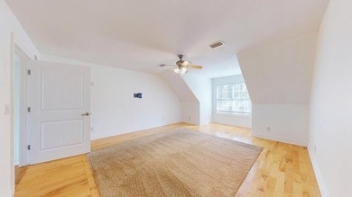 Are you looking for space, an amazing price and convenience to - photo 28