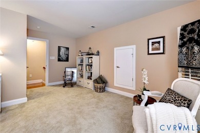 Welcome to 4211 Berry Square, tucked away on a quiet street in - photo 37