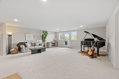 Luxury, location, and craftsmanship come together on this rare - photo 40