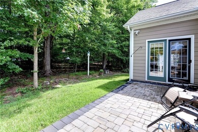 Welcome to 4211 Berry Square, tucked away on a quiet street in - photo 42