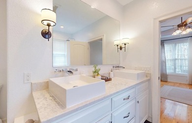 Are you looking for space, an amazing price and convenience to - photo 44