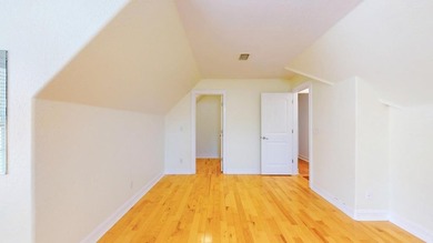 Are you looking for space, an amazing price and convenience to - photo 48