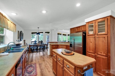 Stunning Lake Cascade Views! Enjoy panoramic lake views from the - photo 7