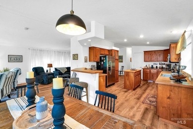 Stunning Lake Cascade Views! Enjoy panoramic lake views from the - photo 9