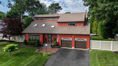 Beautiful 3 bedroom 2.5 bath home in East Moriches. 2200 sq feet - photo 31