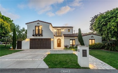 Situated on an oversized corner lot in the heart of lower Lunada - photo 2