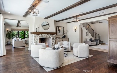 Situated on an oversized corner lot in the heart of lower Lunada - photo 5