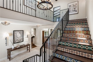 Situated on an oversized corner lot in the heart of lower Lunada - photo 8