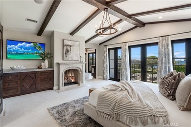 Situated on an oversized corner lot in the heart of lower Lunada - photo 10