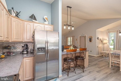 Beautifully maintained and move-in ready home located in the - photo 11