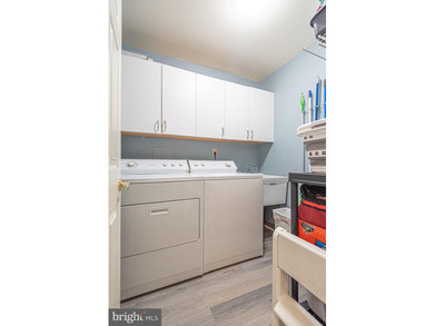 Beautifully maintained and move-in ready home located in the - photo 32
