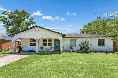 Great home located in the heart of Slidell. Lots of bonus space - photo 1