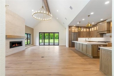 Experience luxury lake living in this stunning new construction - photo 11