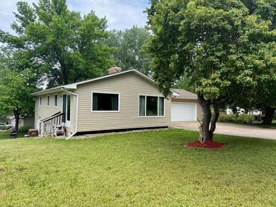 Rare duplex opportunity in Buffalo! Well-maintained and updated - photo 2